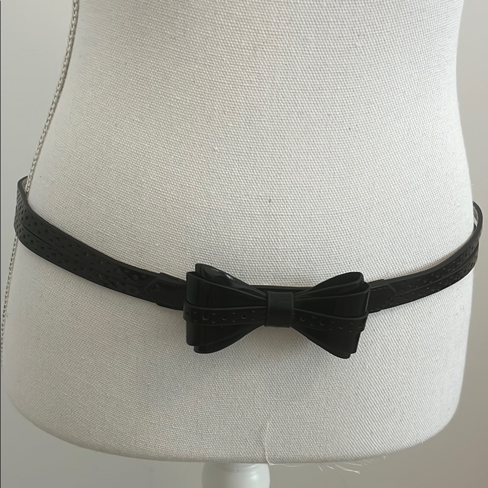White House Black Market Black Bow Belt
